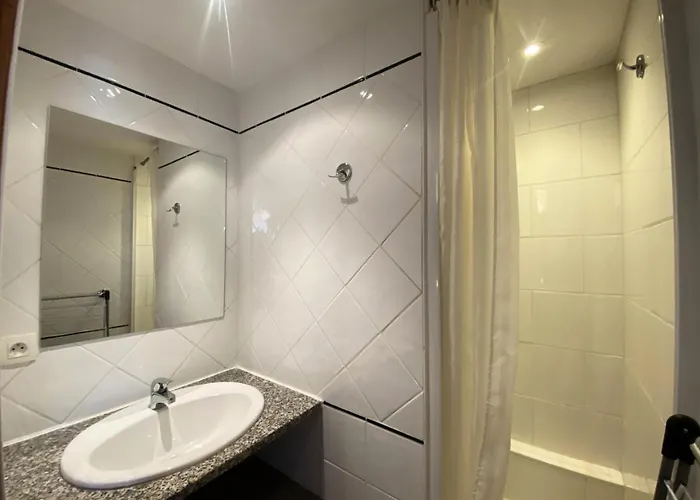 Neves - Location: Pour 4 Personnes Dans Un Quartier Anime / Les Neves Mae-9078 * Val Thorens